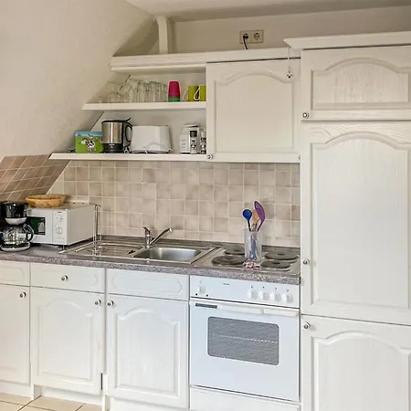 2 Bedroom Lovely In