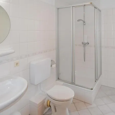 Appartement 2 Bedroom Lovely In *